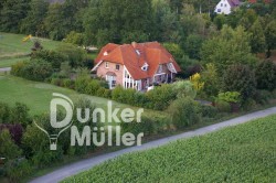 Zu Haus Luftbilder, die Welt von oben aus dem Heißluftballon. Möchtest Du Dein Zuhause mal aus der Luft sehen ?